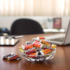 HERSHEY'S Miniatures Assorted Chocolate Candy Share Pack, 9.3 oz